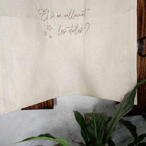 Tote bag brodé « étoiles »